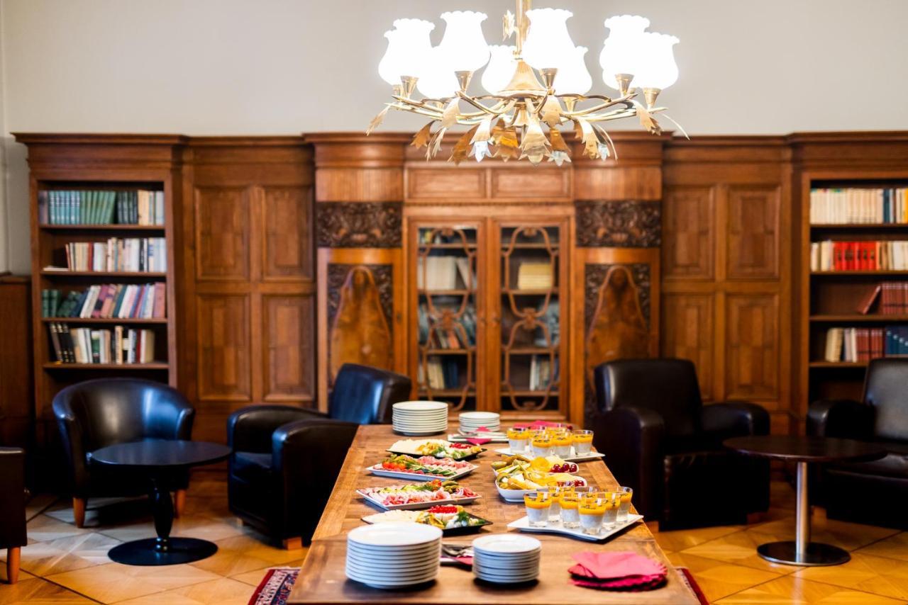 Hotell Vilka är De Hotellen I Närheten Av Old 4*