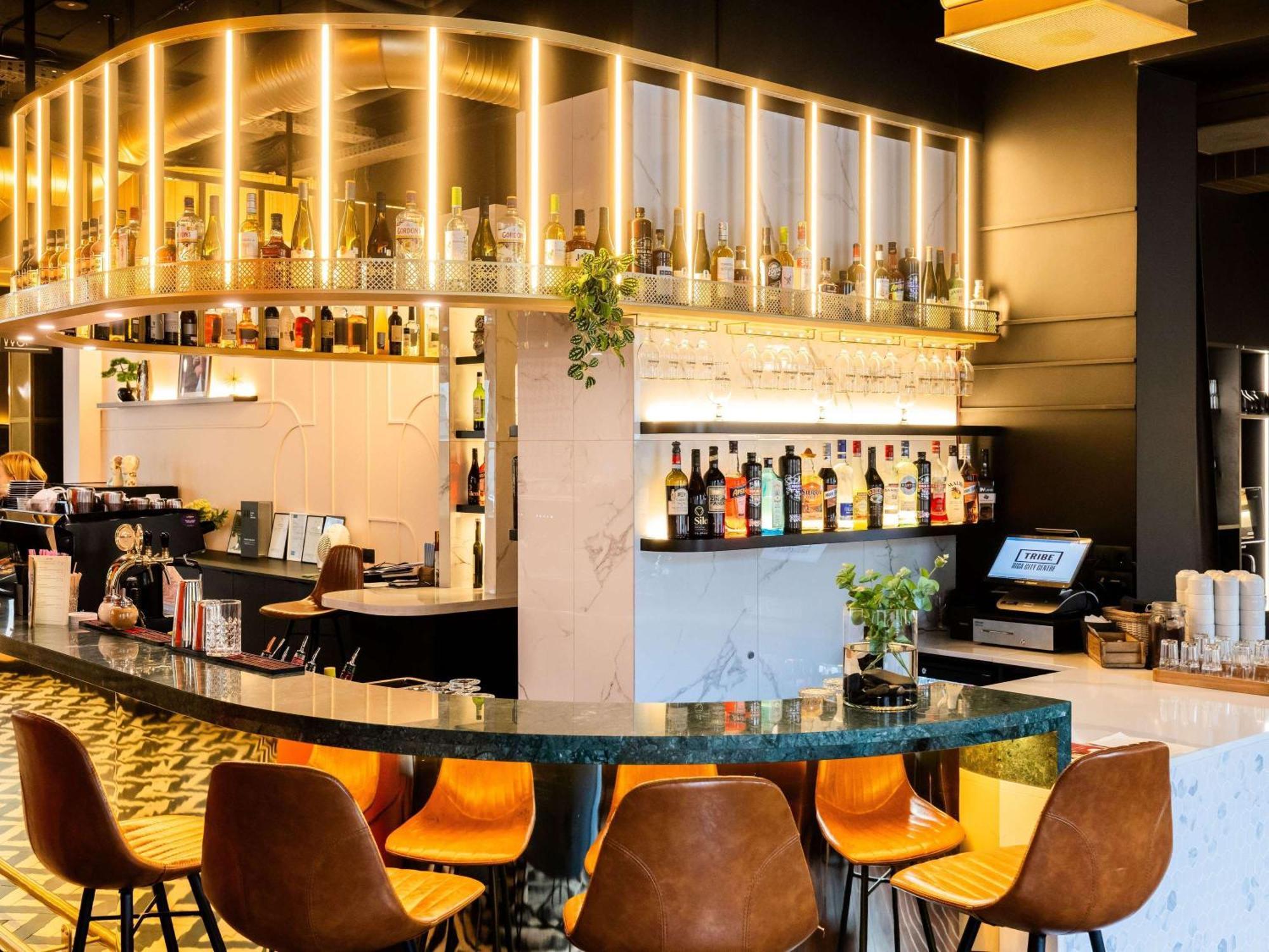 Tribe Center 4*